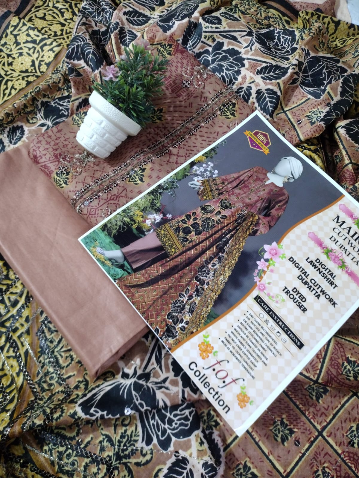 LAWN EMBROIDED SUIT WITH ONE SIDE LAWN CUTWORK DUPATTA